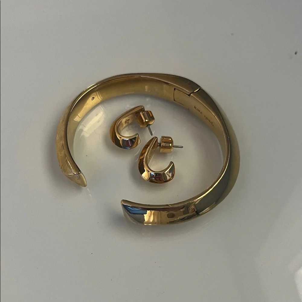 Kate Spade Gold Bracelet and Earring Set